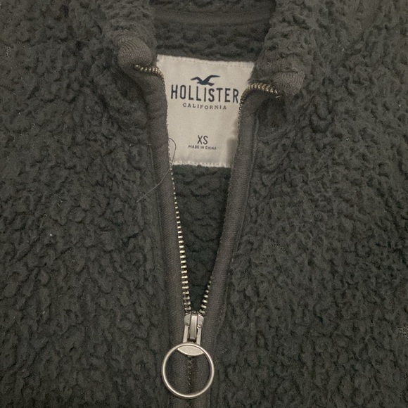 Warm fluffy fleece zip up Hollister jacket size XS. Gray. - Picture 2 of 4